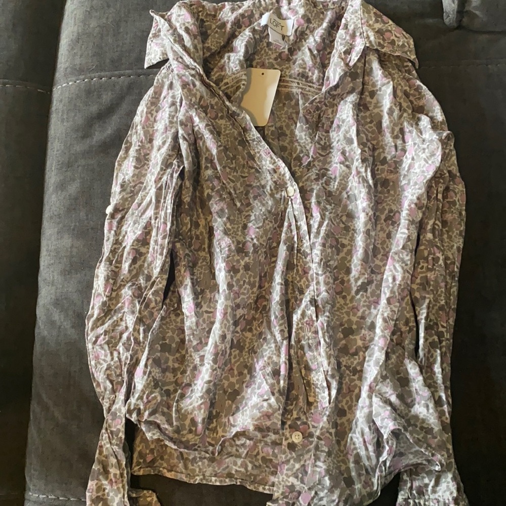Ann Taylor LOFT Xtra Small Long sleeve tee